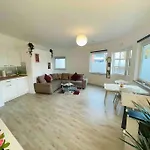 Tiny Bungalow, Check-in Kontaktlos, Zentral, Apartmán Duisburg
