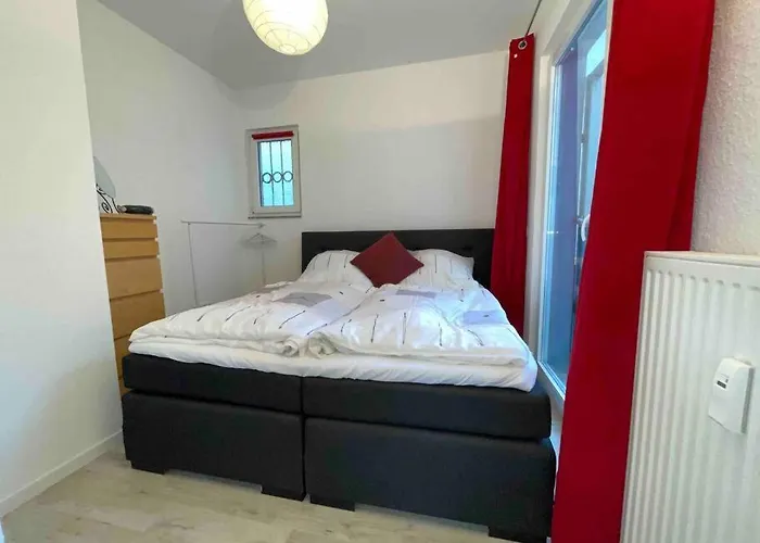 Tiny Bungalow, Check-in Kontaktlos, Zentral, Apartment Duisburg